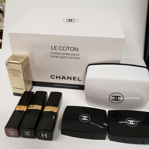 Chanel Makeup and Skincare Set - Picture 3 of 14